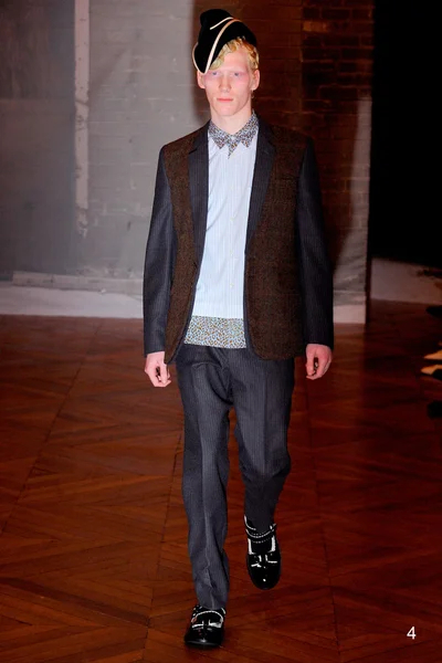 Look 4